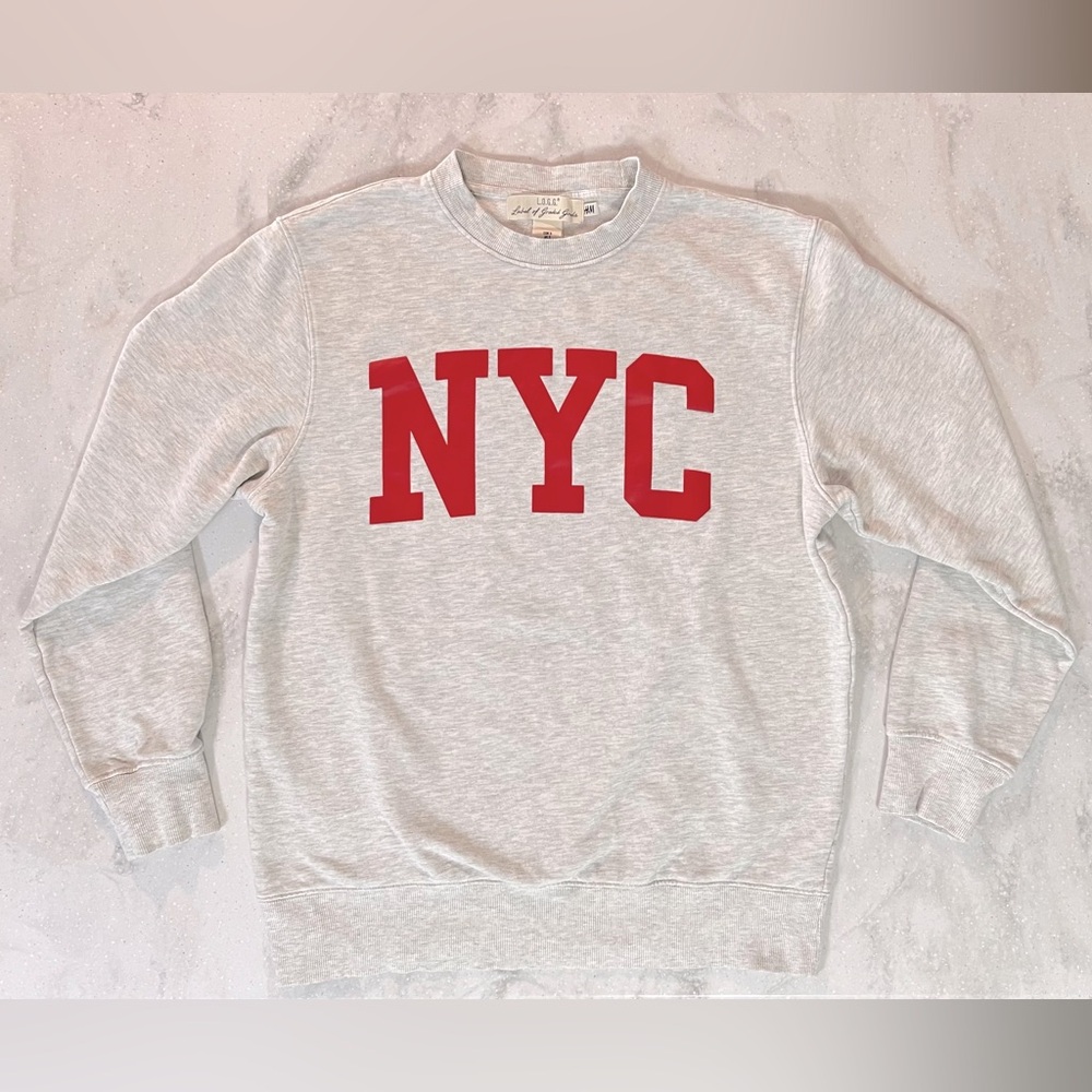EUC L.O.G.G by H&M Maryl Gray and Red Crewneck Sweater NYC Design Size S